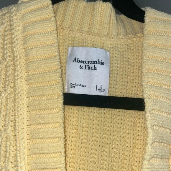 Abercrombie & Fitch Light Yellow Cardigan - Picture 2 of 2
